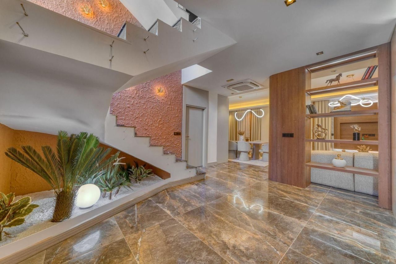 Villa in Alanya, Türkei, 360 m² - Foto 4