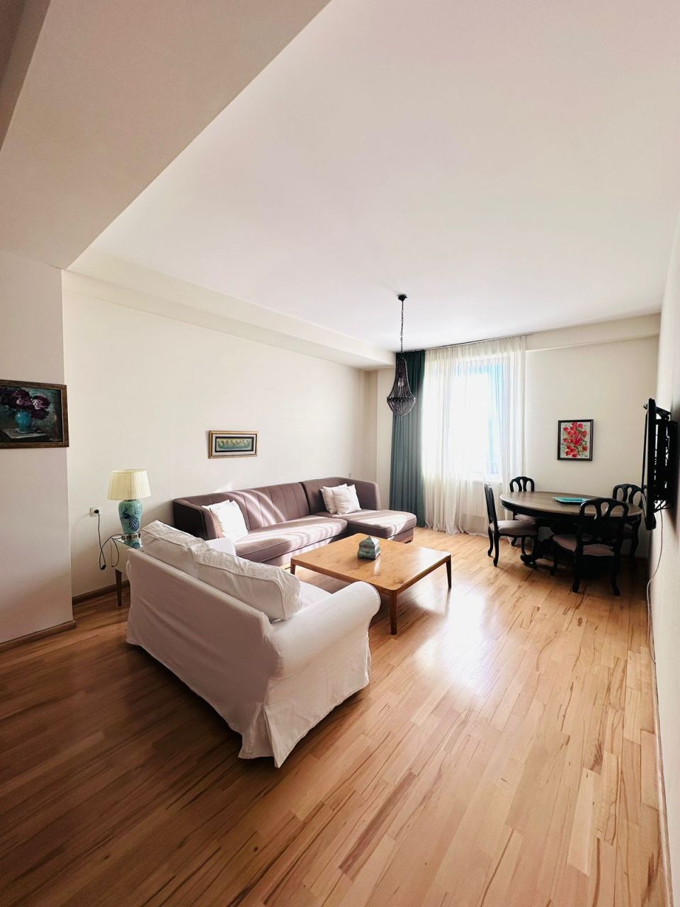 Appartement à Tbilissi, Géorgie, 127 m² - image 1