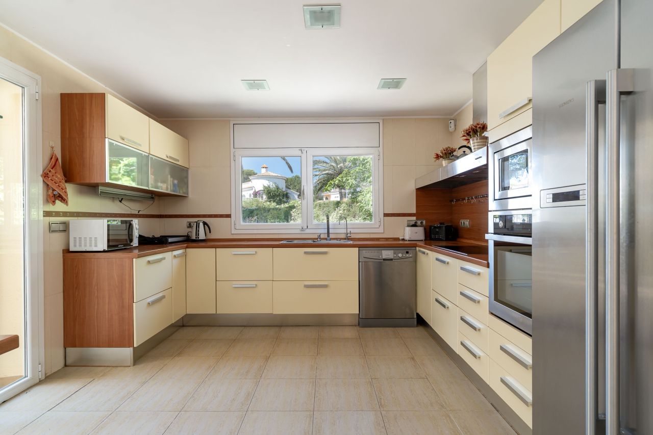 Villa a L'Ametlla de Mar, Spagna, 354 m² - foto 2