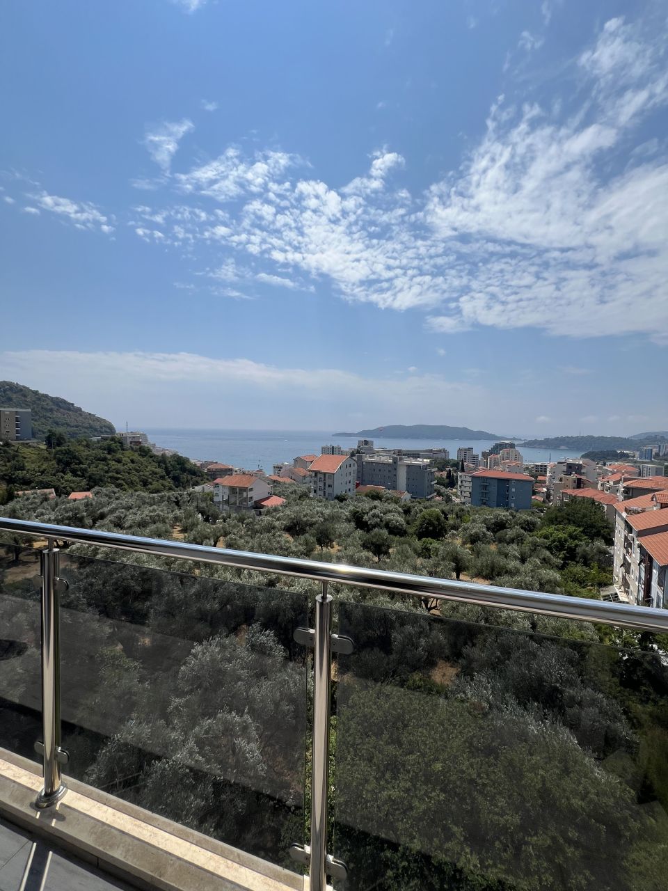 Wohnung in Becici, Montenegro, 86 m² - Foto 1
