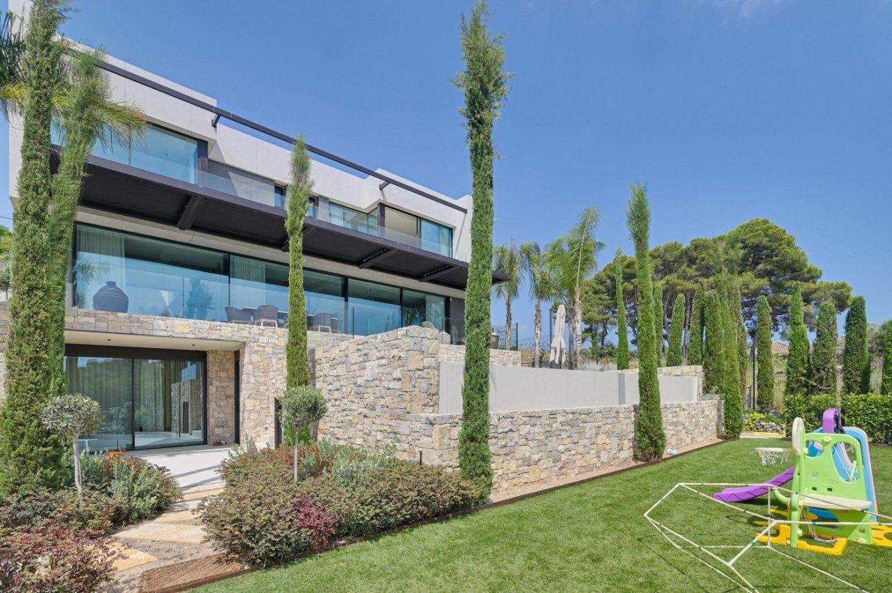 Haus in Costa Brava, Spanien, 500 m² - Foto 2