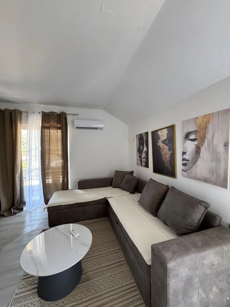 Apartamento Herceg Novi, Montenegro, 67 m² - imagen 1