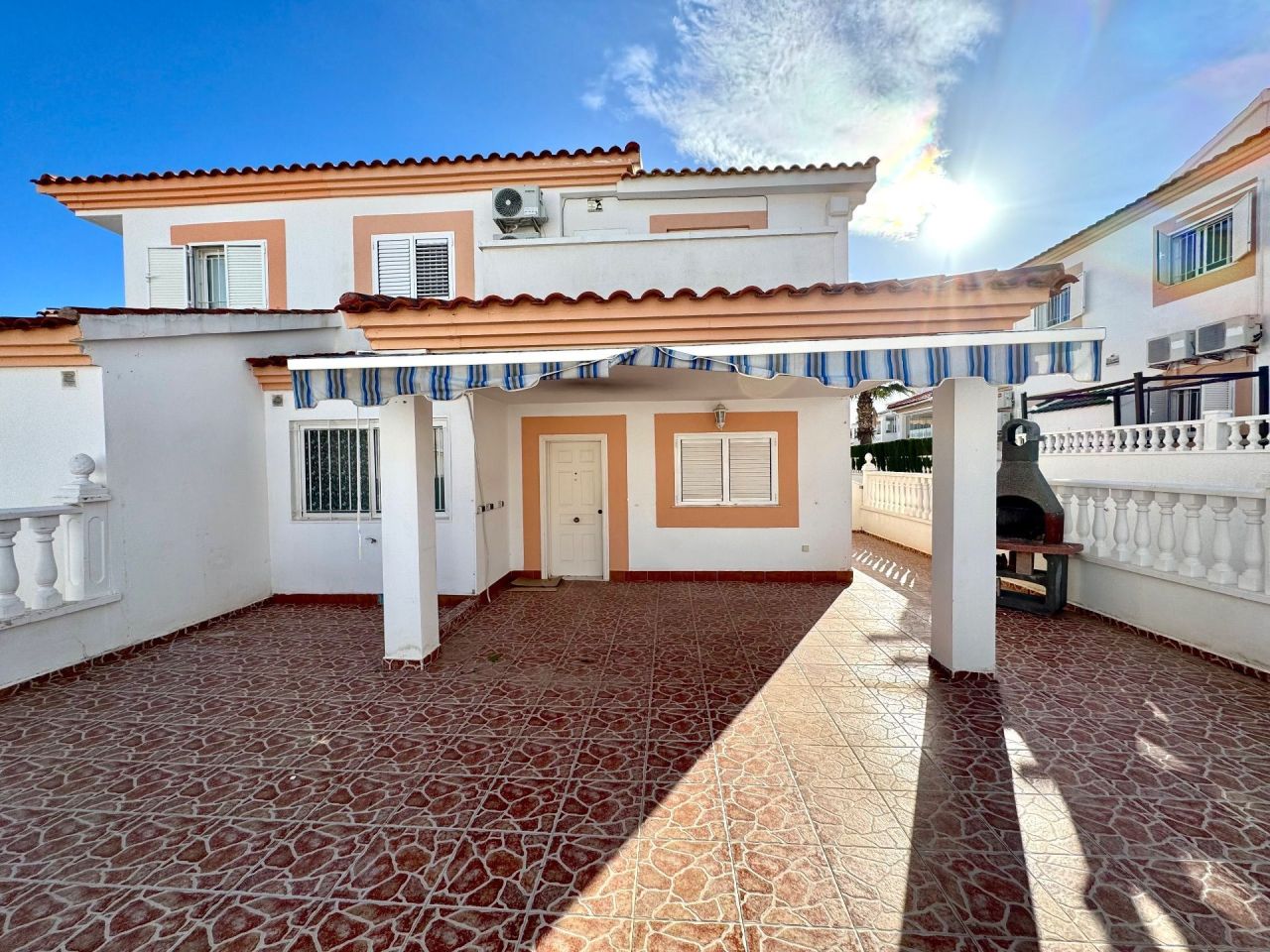 Chalet en Orihuela Costa, España, 160 m² - imagen 1