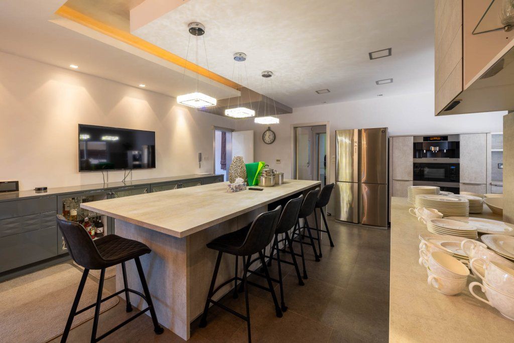 Flat in Limassol, Cyprus, 435.74 m² - picture 5