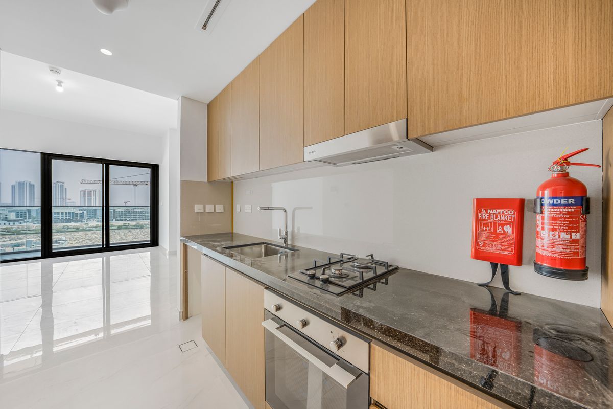 Apartment in Dubai, UAE, 33 m² - picture 1