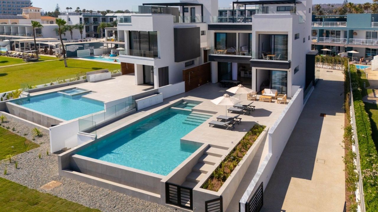 Villa à Protaras, Chypre, 301 m² - image 1