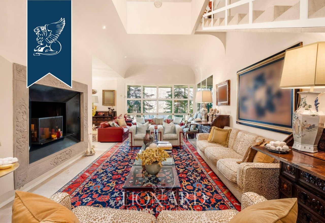 Villa in Bergamo, Italy, 800 m² - picture 7