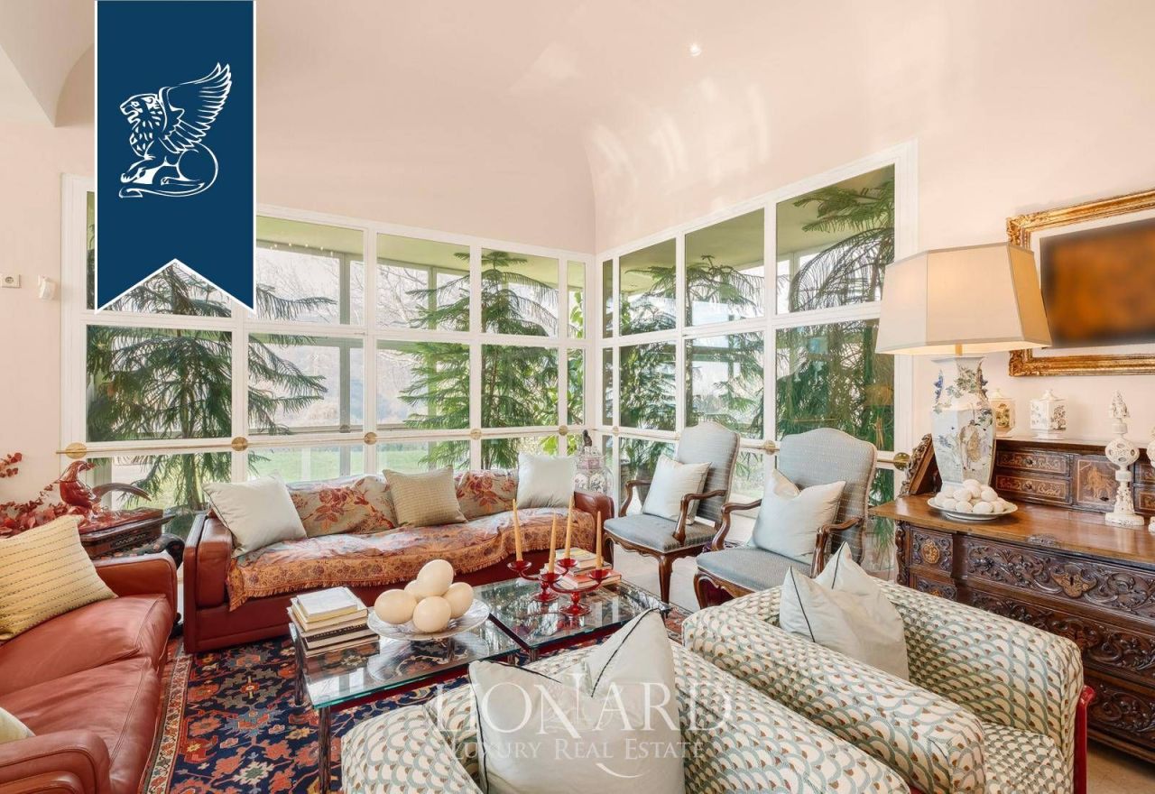 Villa in Bergamo, Italy, 800 m² - picture 8