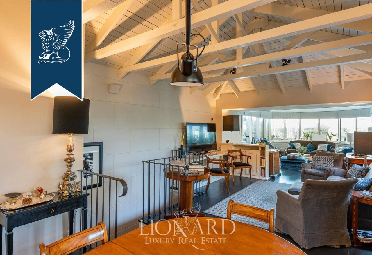 Apartment in Milan, Italy, 210 m² - picture 8