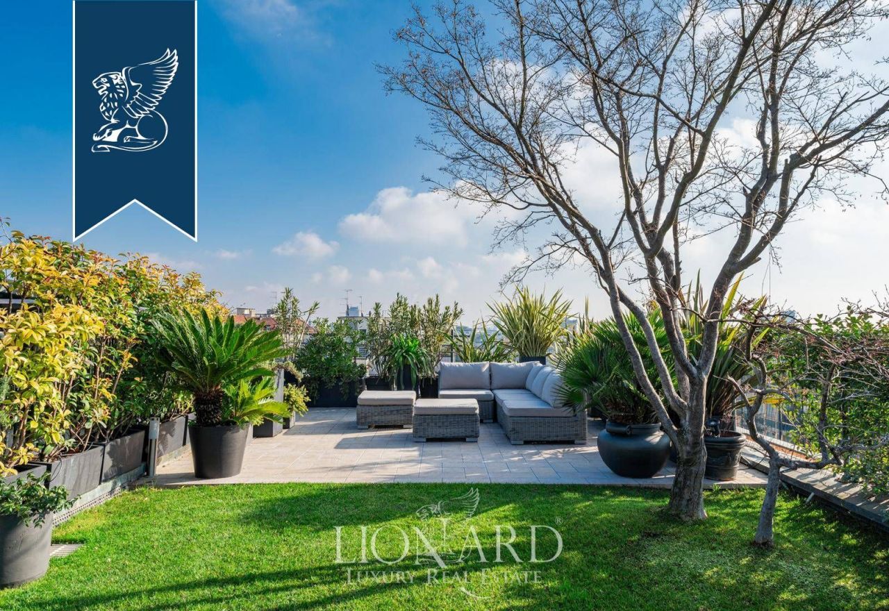 Apartment in Milan, Italy, 210 m² - picture 11