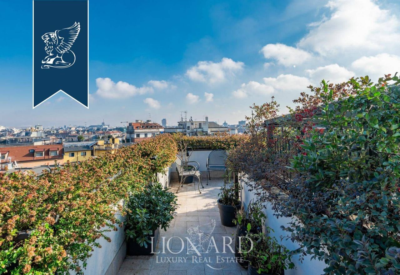 Apartment in Milan, Italy, 210 m² - picture 18