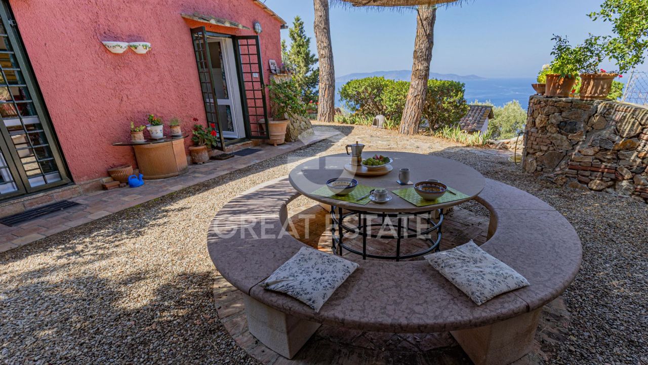Haus in Monte Argentario, Italien, 68.2 m² - Foto 1
