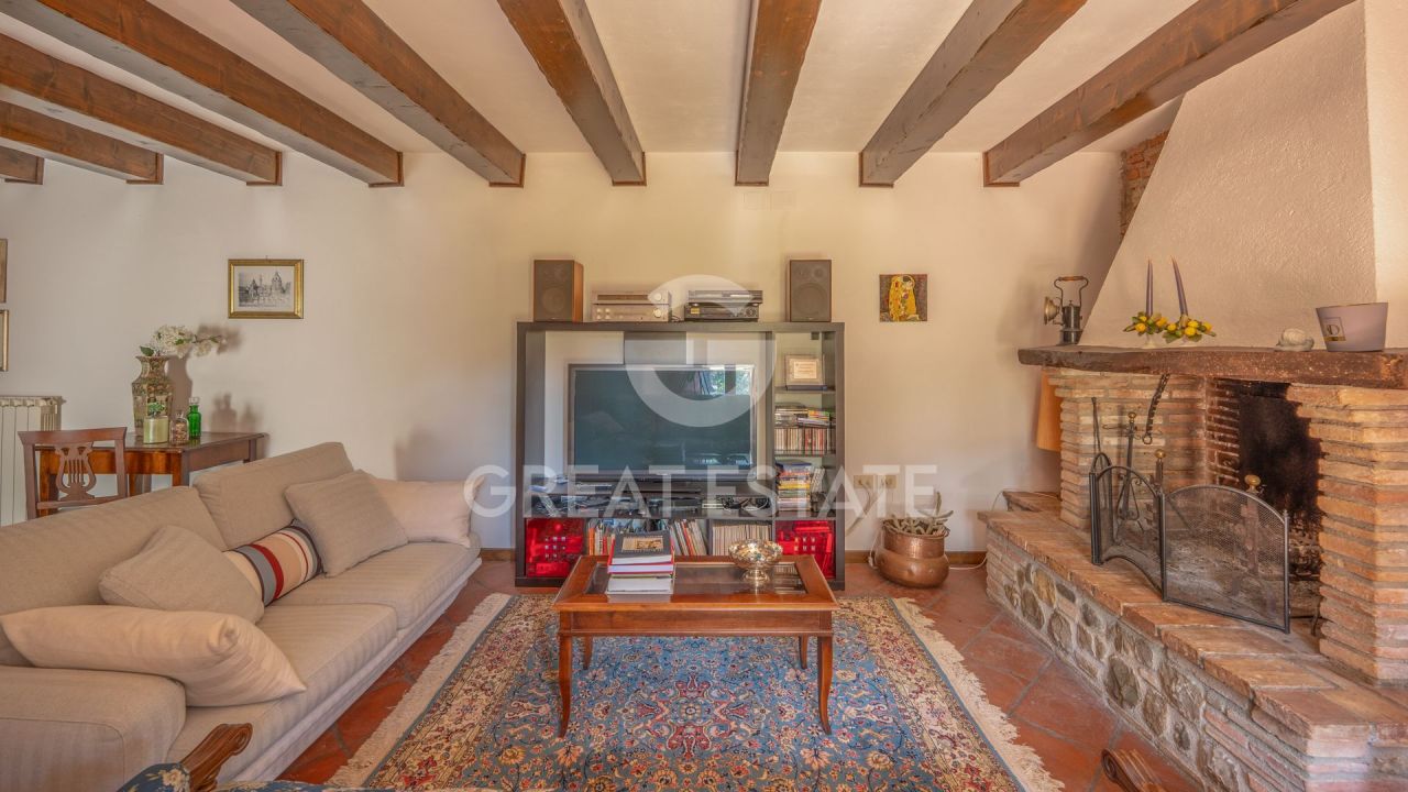 House in Citta della Pieve, Italy, 420.5 m² - picture 15