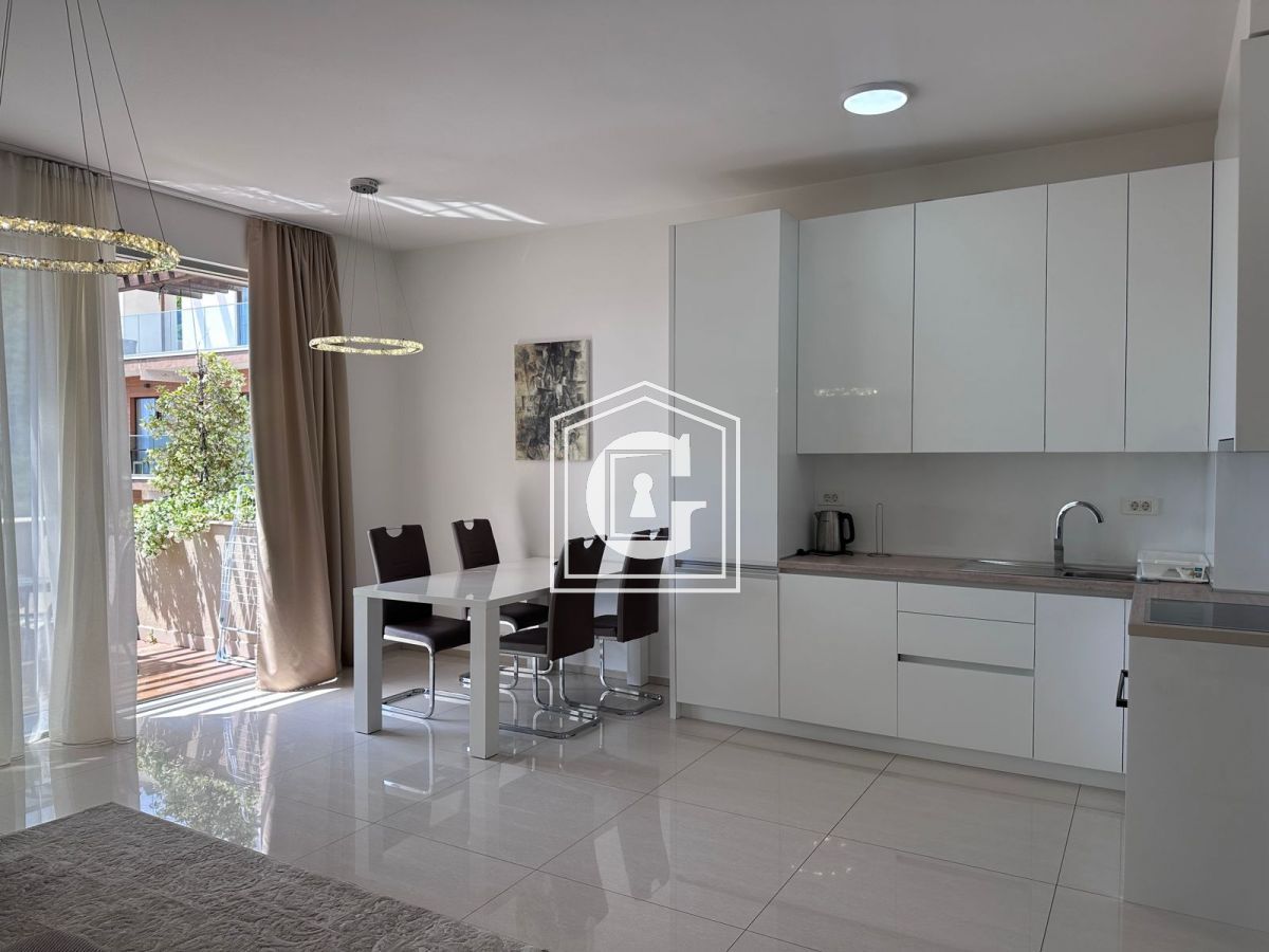 Apartment in Becici, Montenegro, 98 m² - picture 4