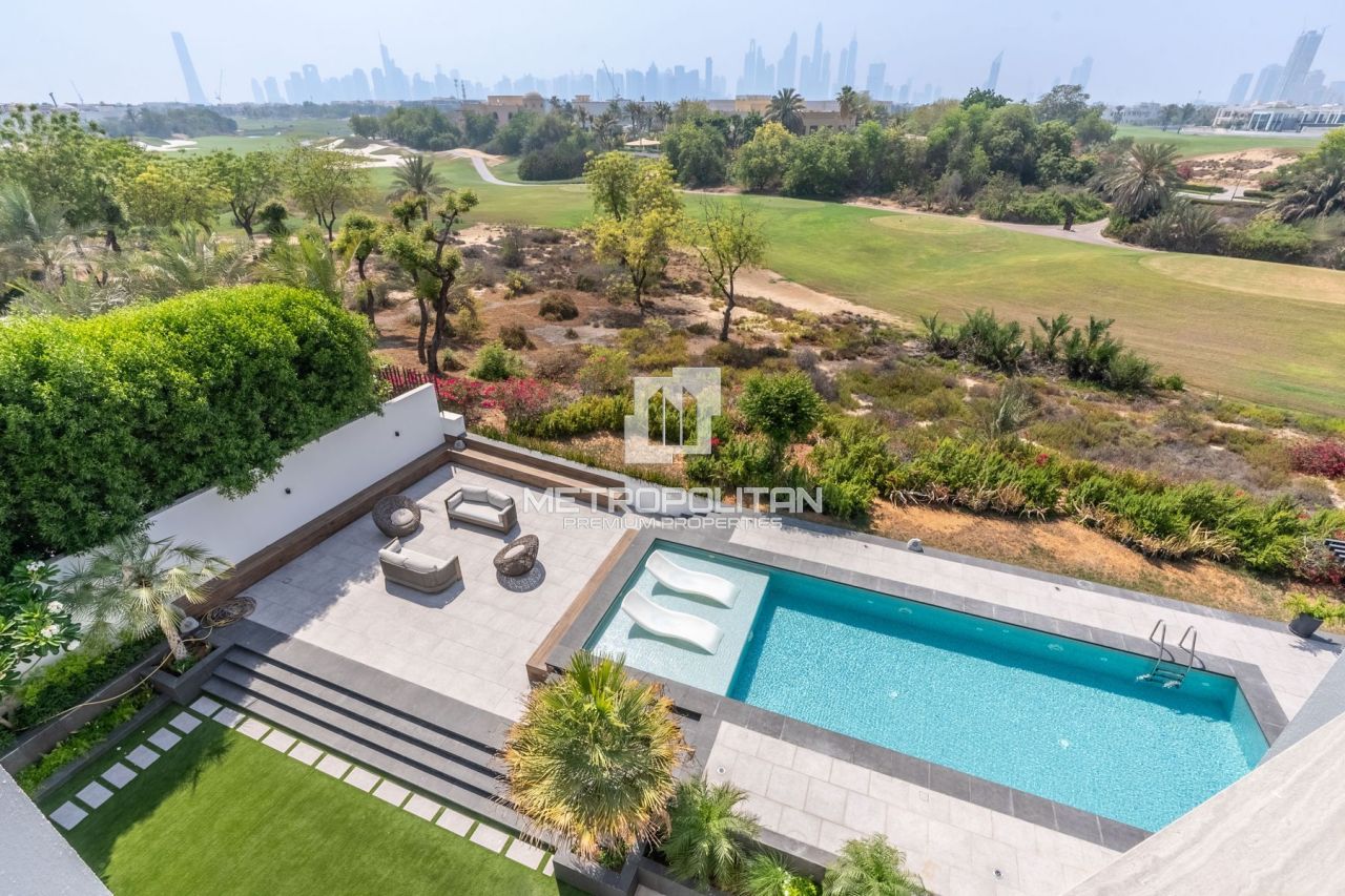 Villa in Dubai, UAE, 2 643 m² - picture 1