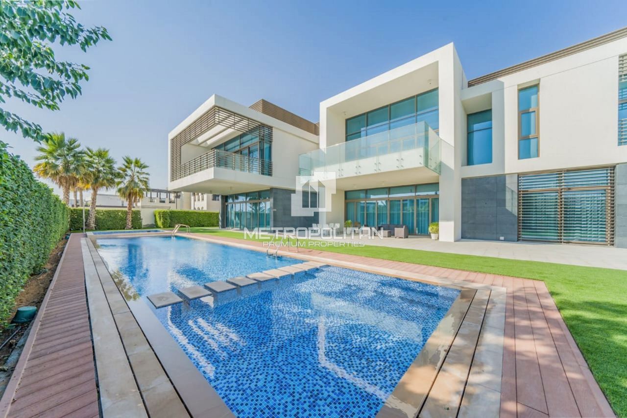 Villa in Dubai, UAE, 2 892 m² - picture 1