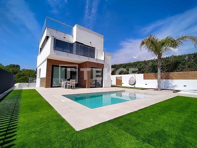 Villa in La Nucia, Spain, 167 m² - picture 1