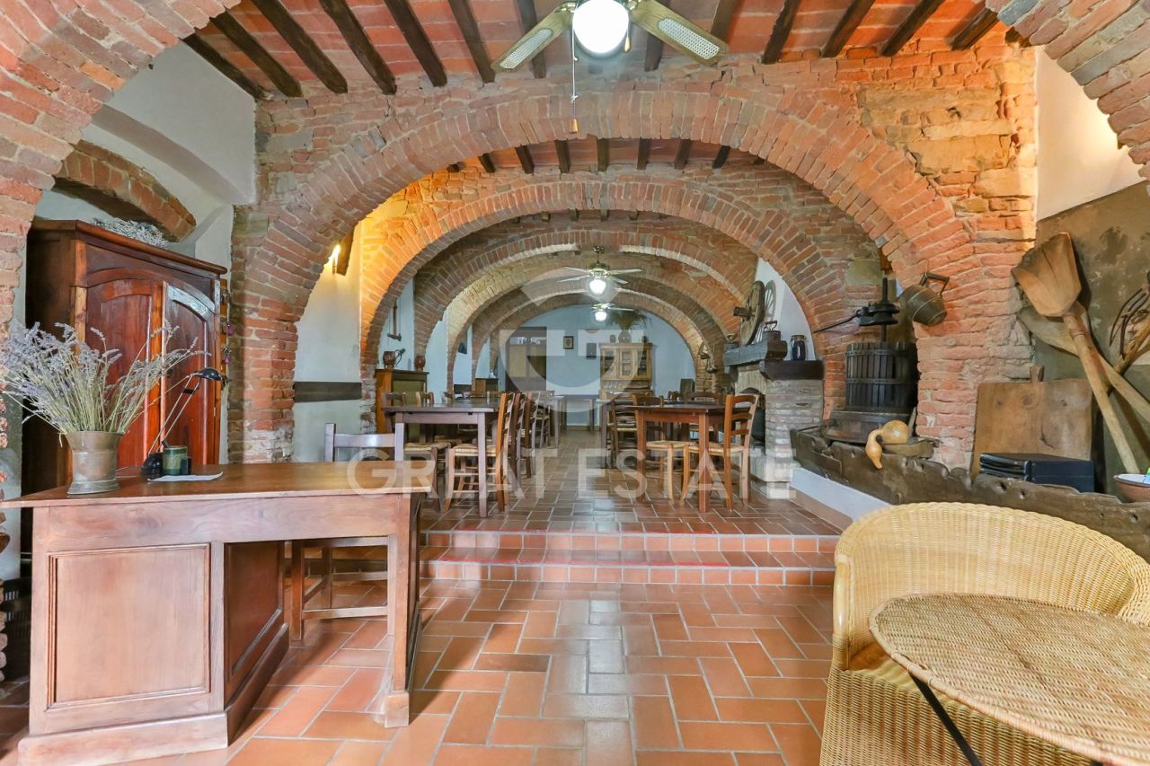 Haus in Castiglione del Lago, Italien, 1 278.3 m² - Foto 11