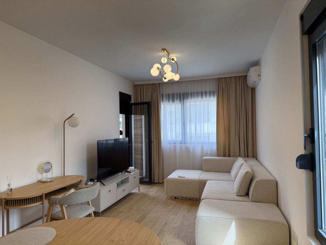 Piso en Becici, Montenegro, 42 m² - imagen 1