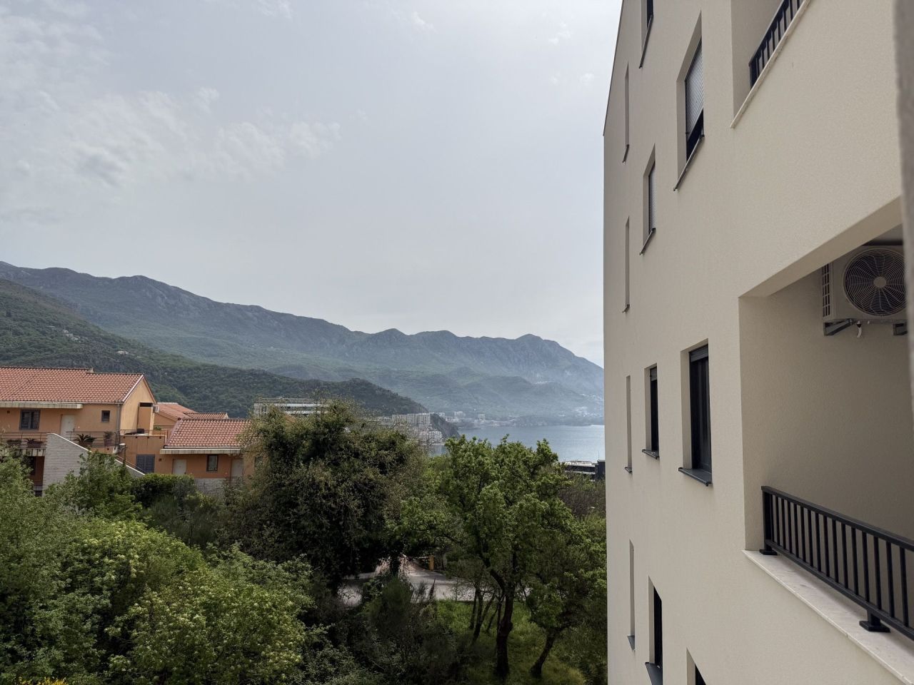 Piso en Becici, Montenegro, 42 m² - imagen 4