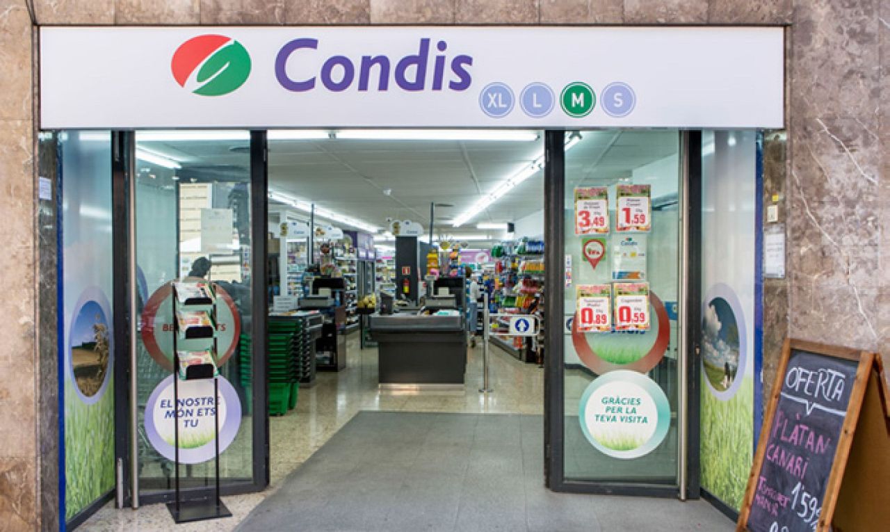Tienda en Barcelona, España, 390 m² - imagen 1