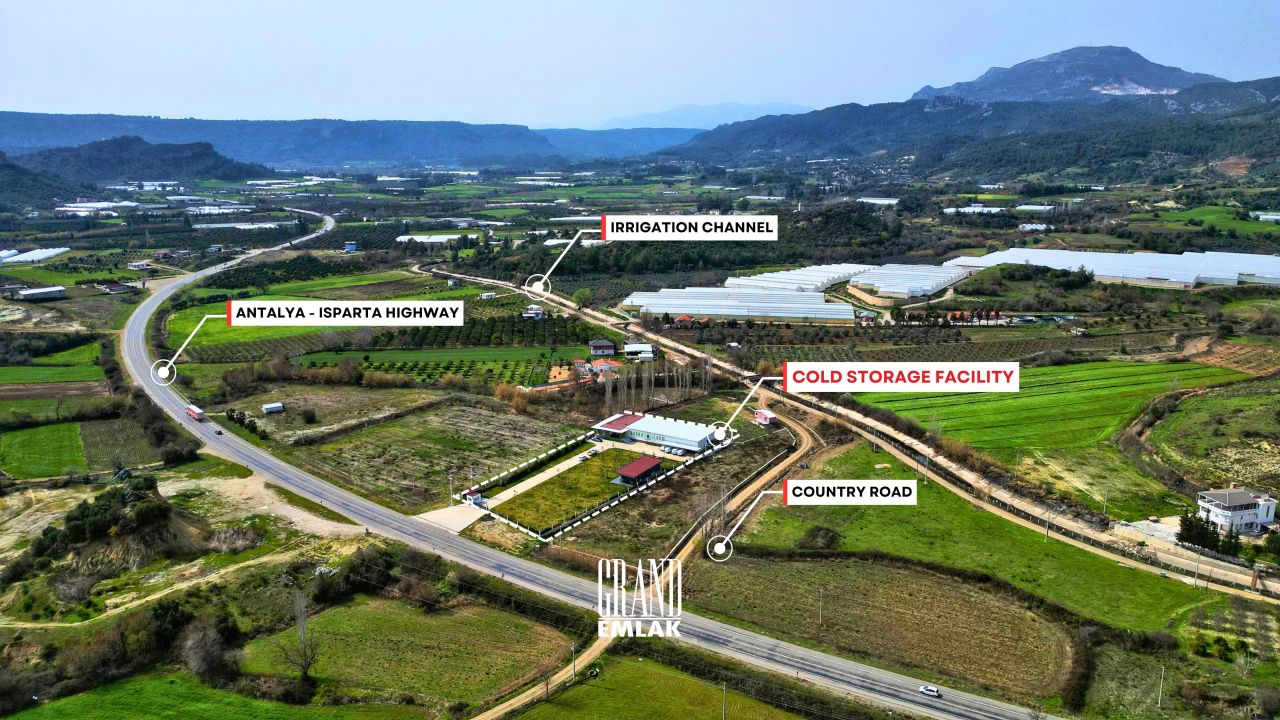 Fabrication à Antalya, Turquie, 4 750 m² - image 1