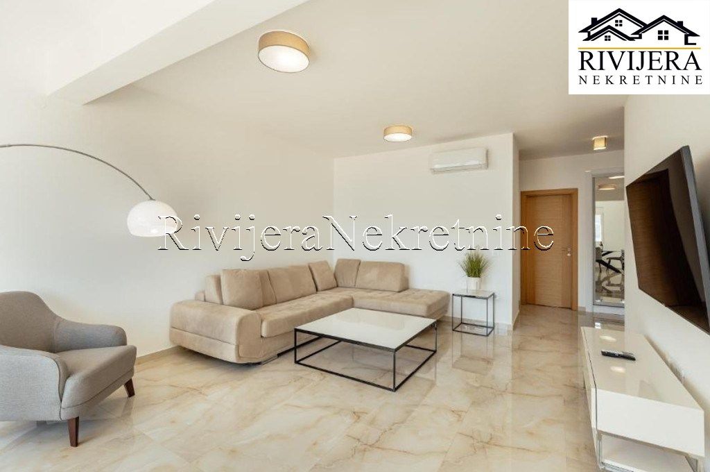 Appartamento a Herceg-Novi, Montenegro, 87 m² - foto 2