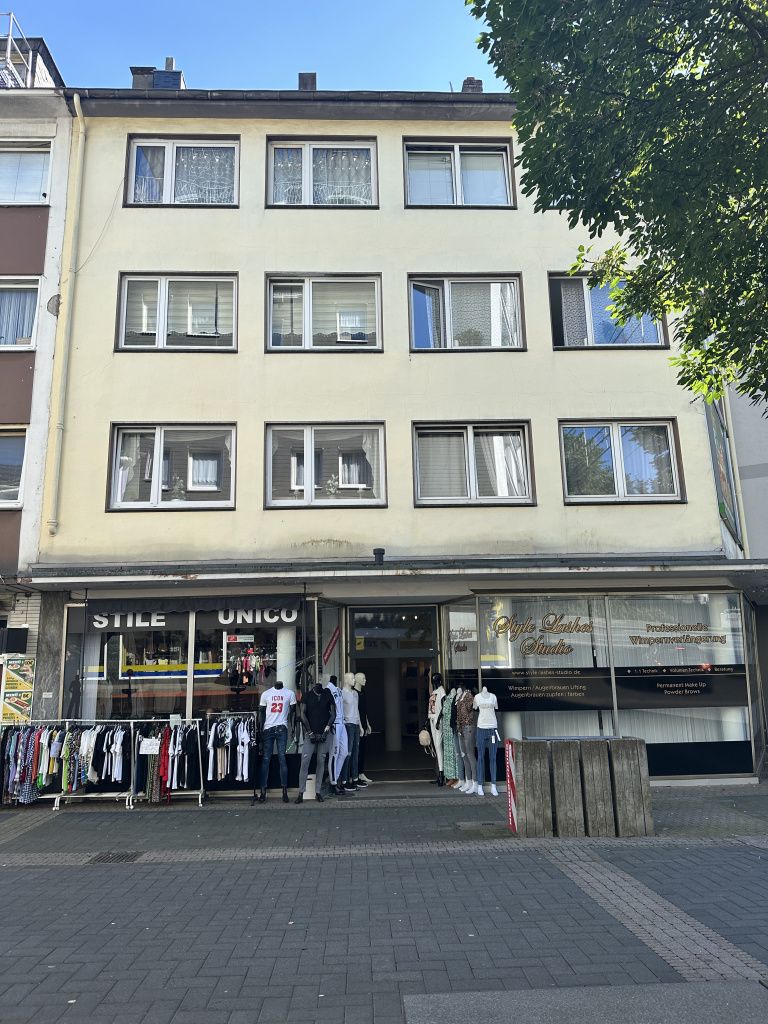 Commercial apartment building in Solingen, Germany, 551 m² - picture 1