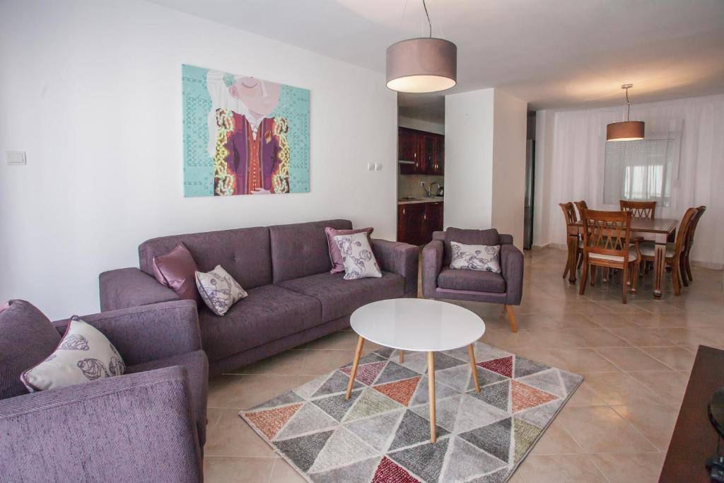 Piso en Budva, Montenegro, 78 m² - imagen 1