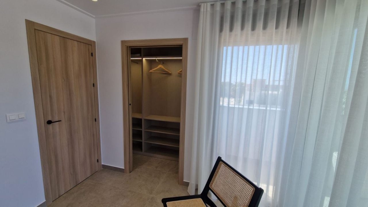 Villa a Pilar de la Horadada, Spagna, 127 m² - foto 11