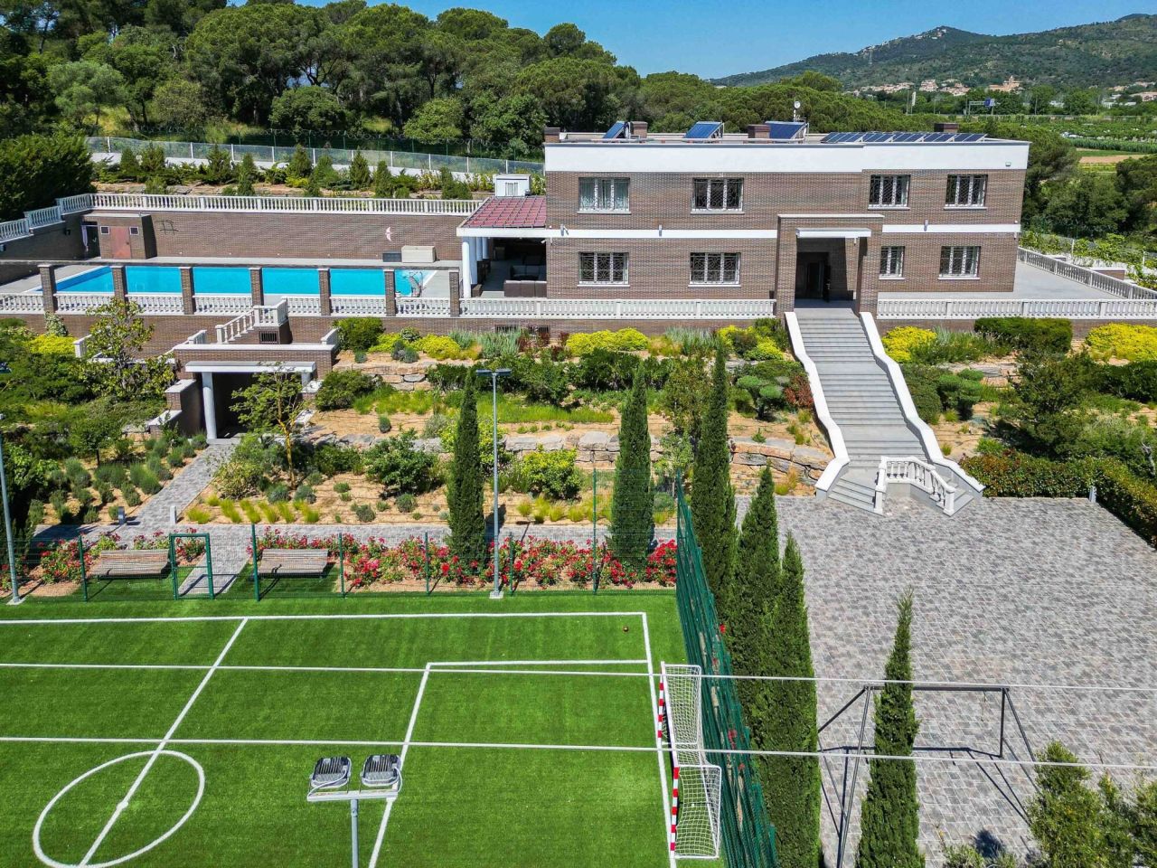 House on Costa Brava, Spain, 1 900 m² - picture 3