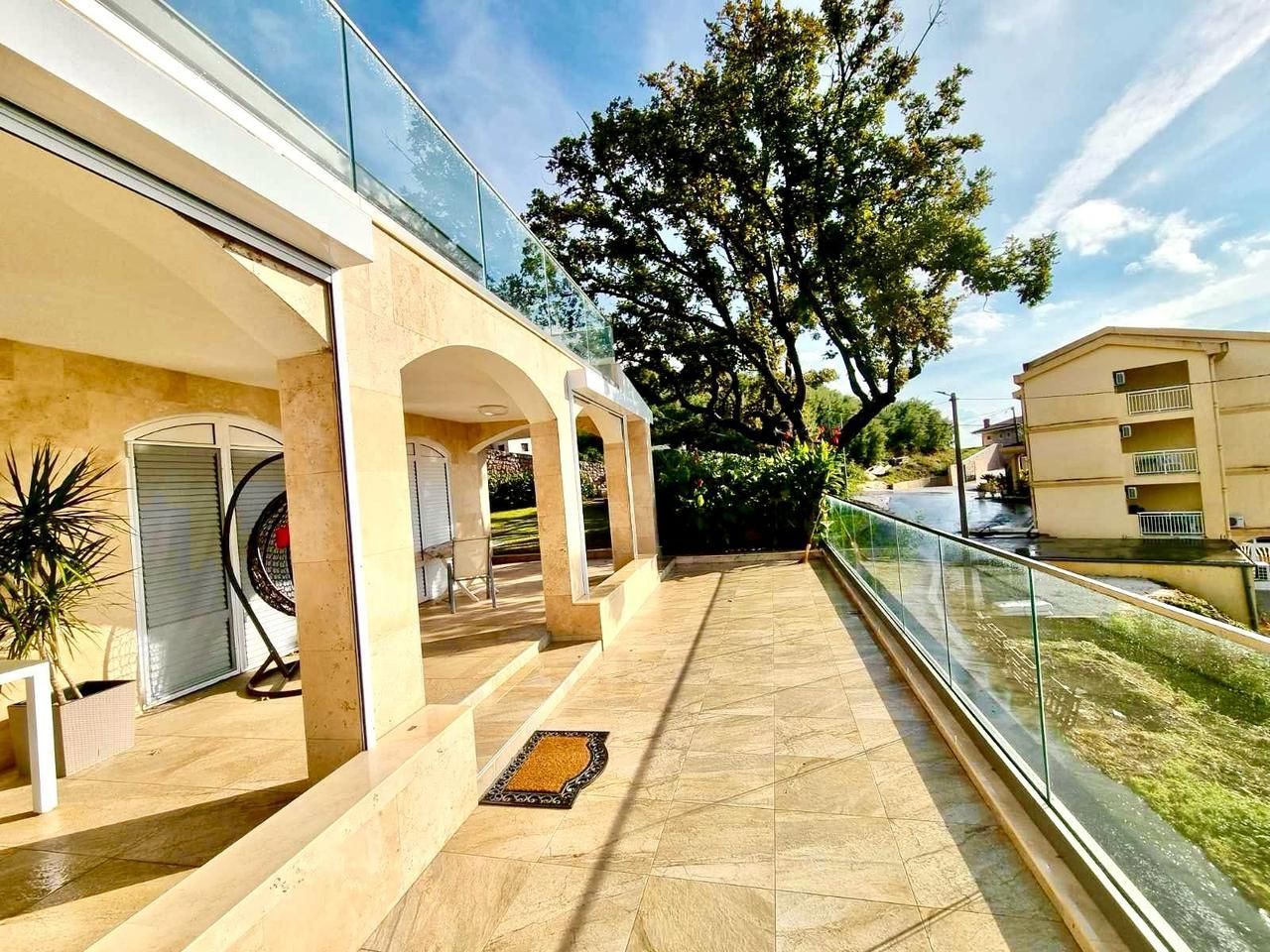 Villa in Budva, Montenegro, 440 m² - picture 1