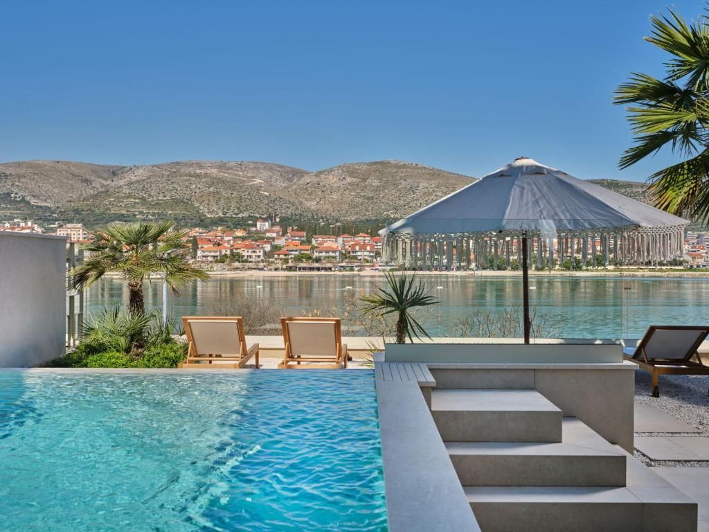 Villa on Ciovo, Croatia, 400 m² - picture 1