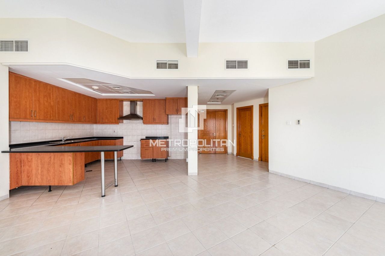 Apartment in Dubai, UAE, 143 m² - picture 1