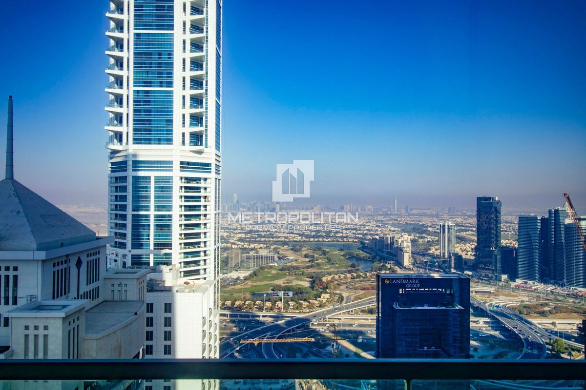 Apartment in Dubai, UAE, 148 m² - picture 1
