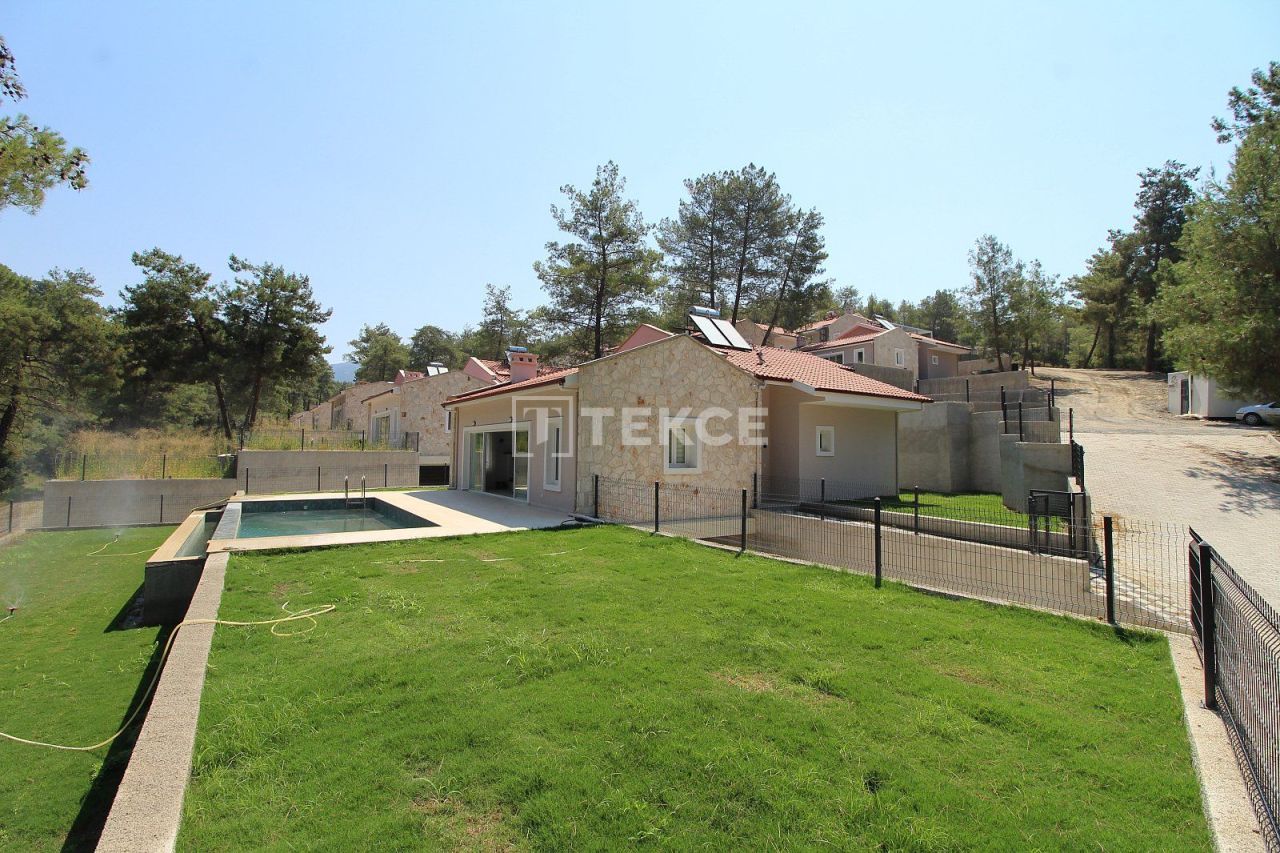 Villa en Fethiye, Turquia, 240 m² - imagen 1