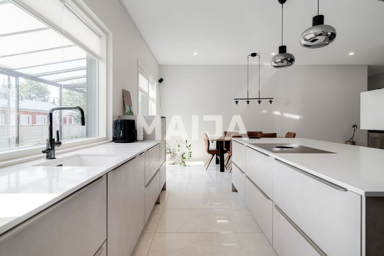 Casa en Vantaa, Finlandia, 152.5 m² - imagen 7