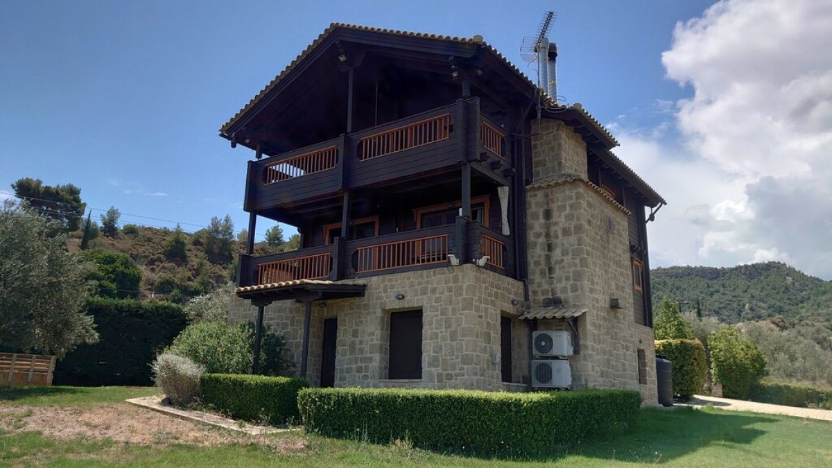 Casa en Peloponeso, Grecia, 200 m² - imagen 1