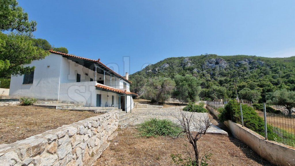 Maison à Loutraki, Grèce, 100 m² - image 1