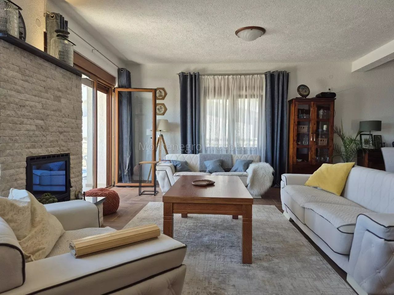 Villa in Bar, Montenegro, 392 m² - picture 4