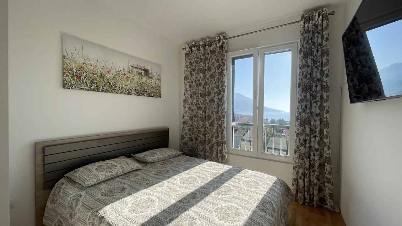 Flat in Becici, Montenegro, 68 m² - picture 1
