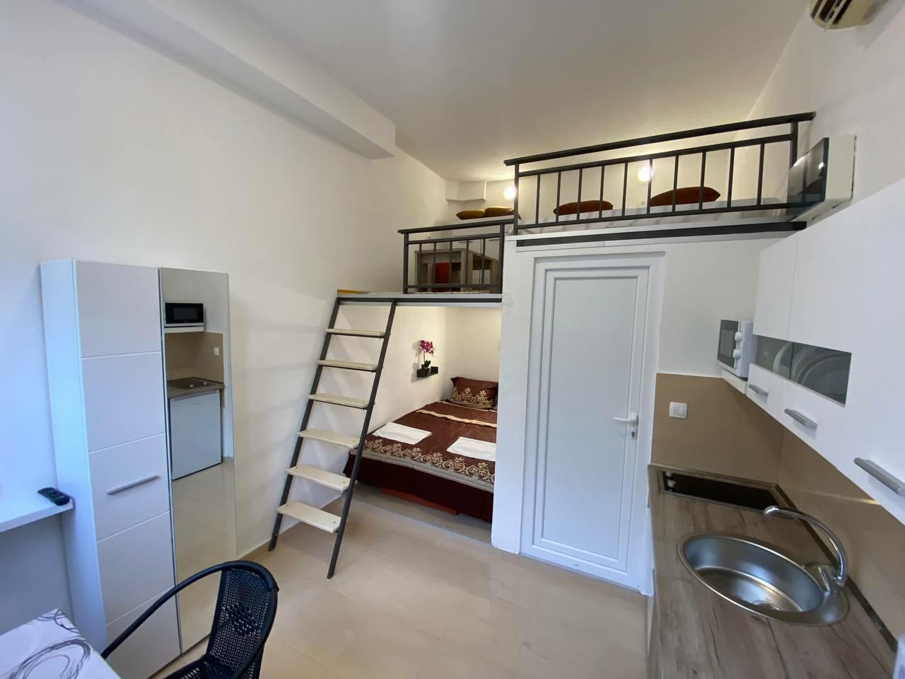 Flat in Sutomore, Montenegro, 28 m² - picture 1