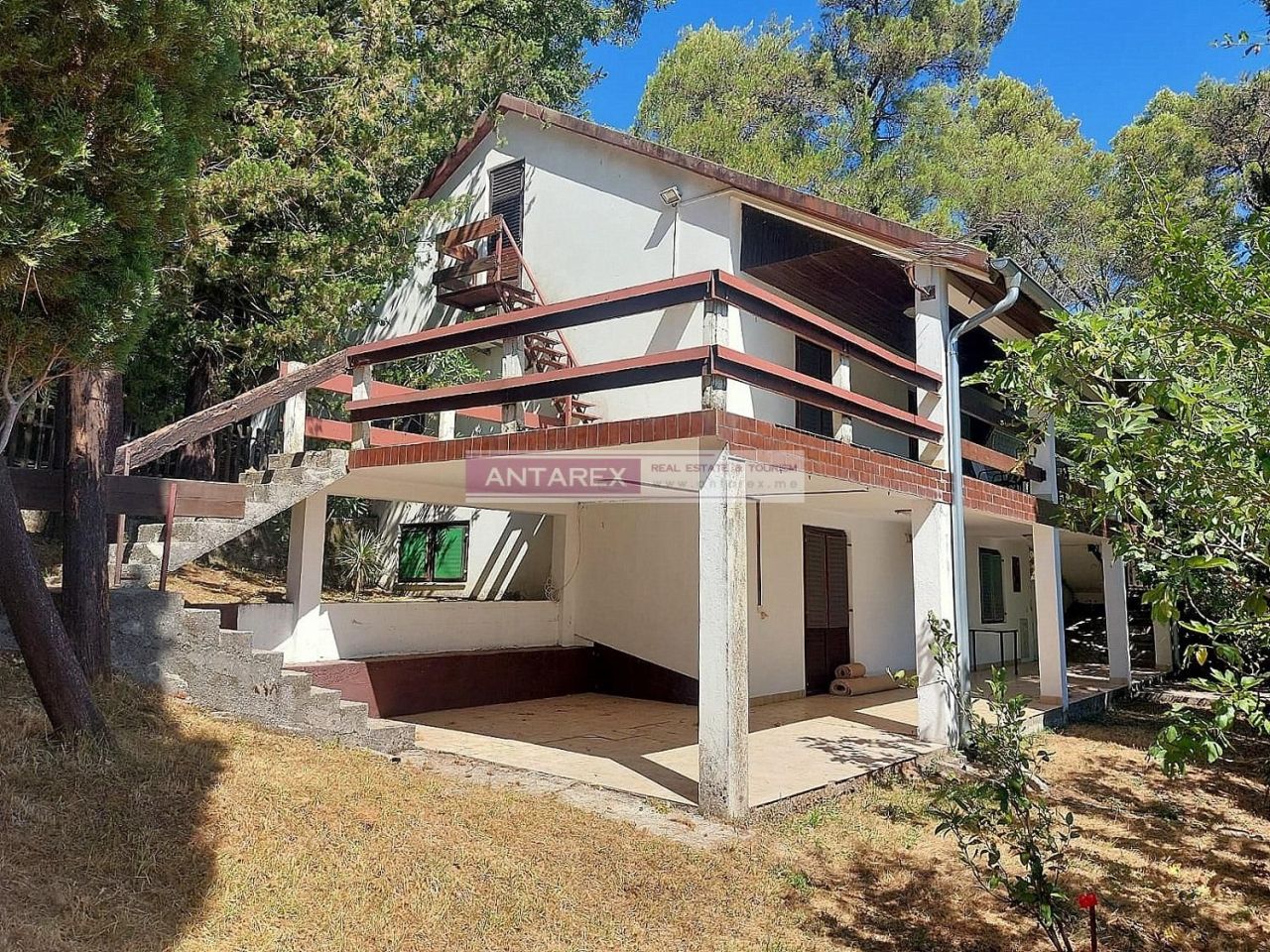 Villa in Igalo, Montenegro, 155 m² - Foto 1