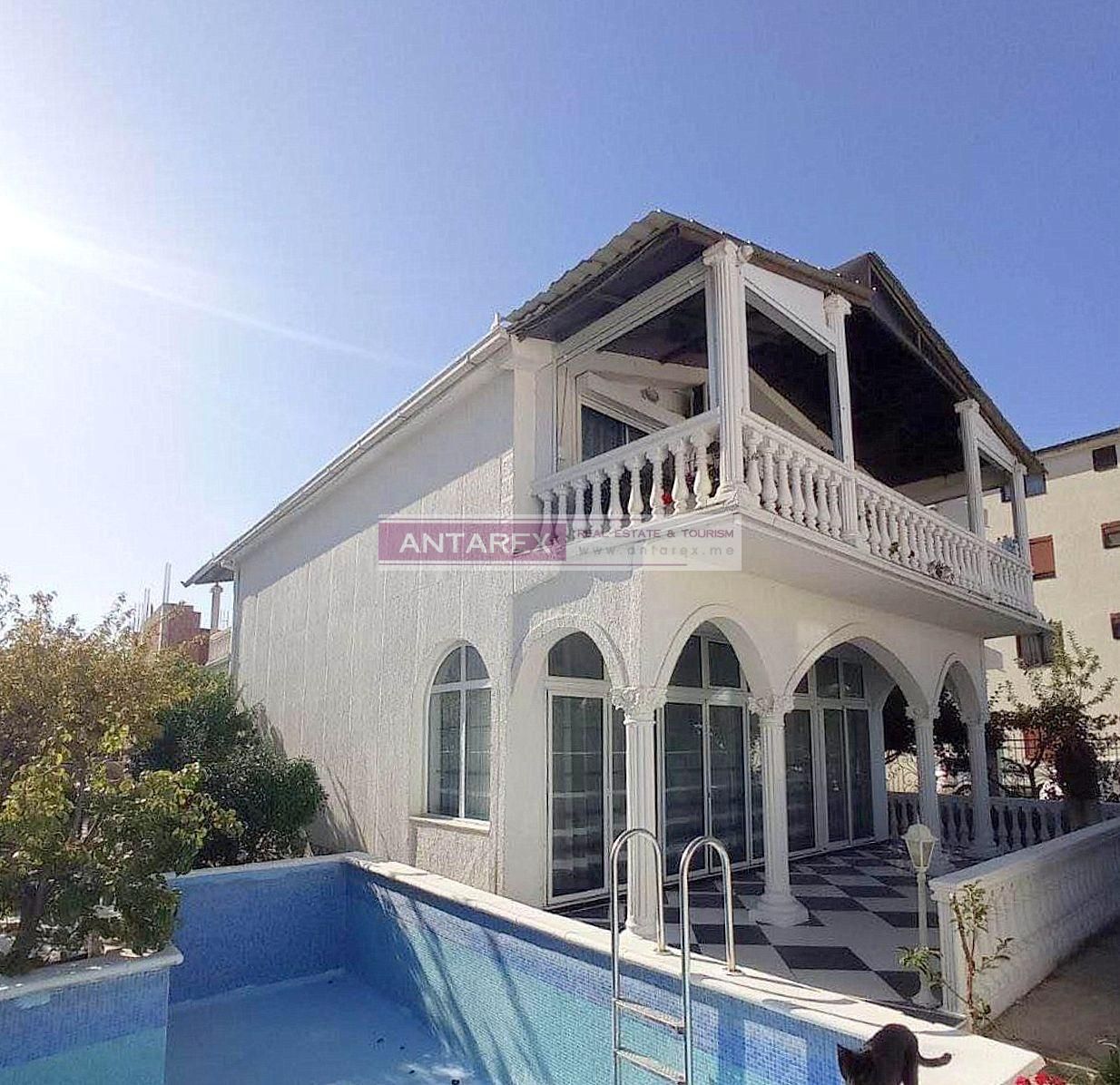 Villa au Bar, Monténégro, 286 m² - image 1