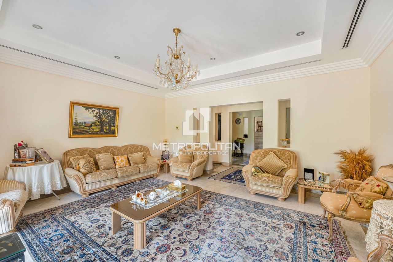 Villa à Dubaï, EAU, 827 m² - image 2