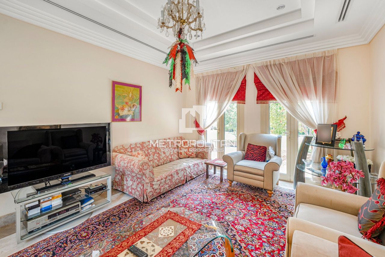 Villa à Dubaï, EAU, 827 m² - image 6