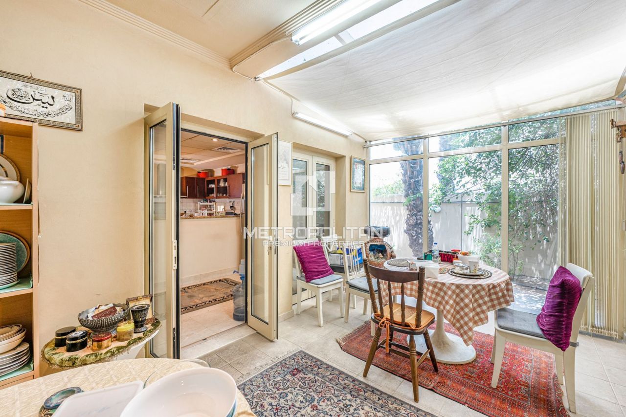 Villa à Dubaï, EAU, 827 m² - image 12