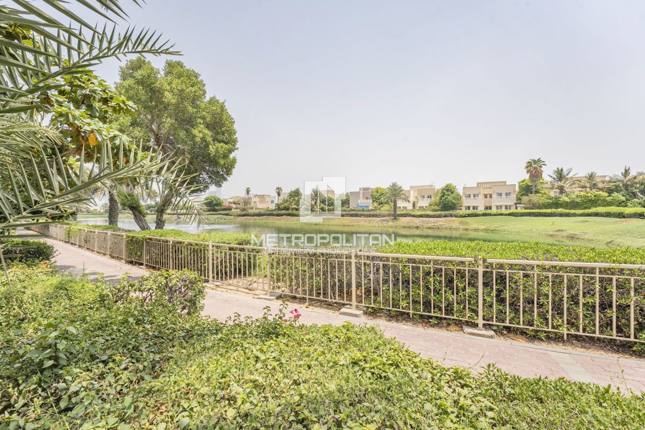 Villa à Dubaï, EAU, 827 m² - image 17