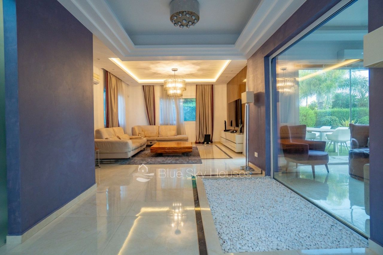 Villa à Limassol, Chypre, 240 m² - image 2