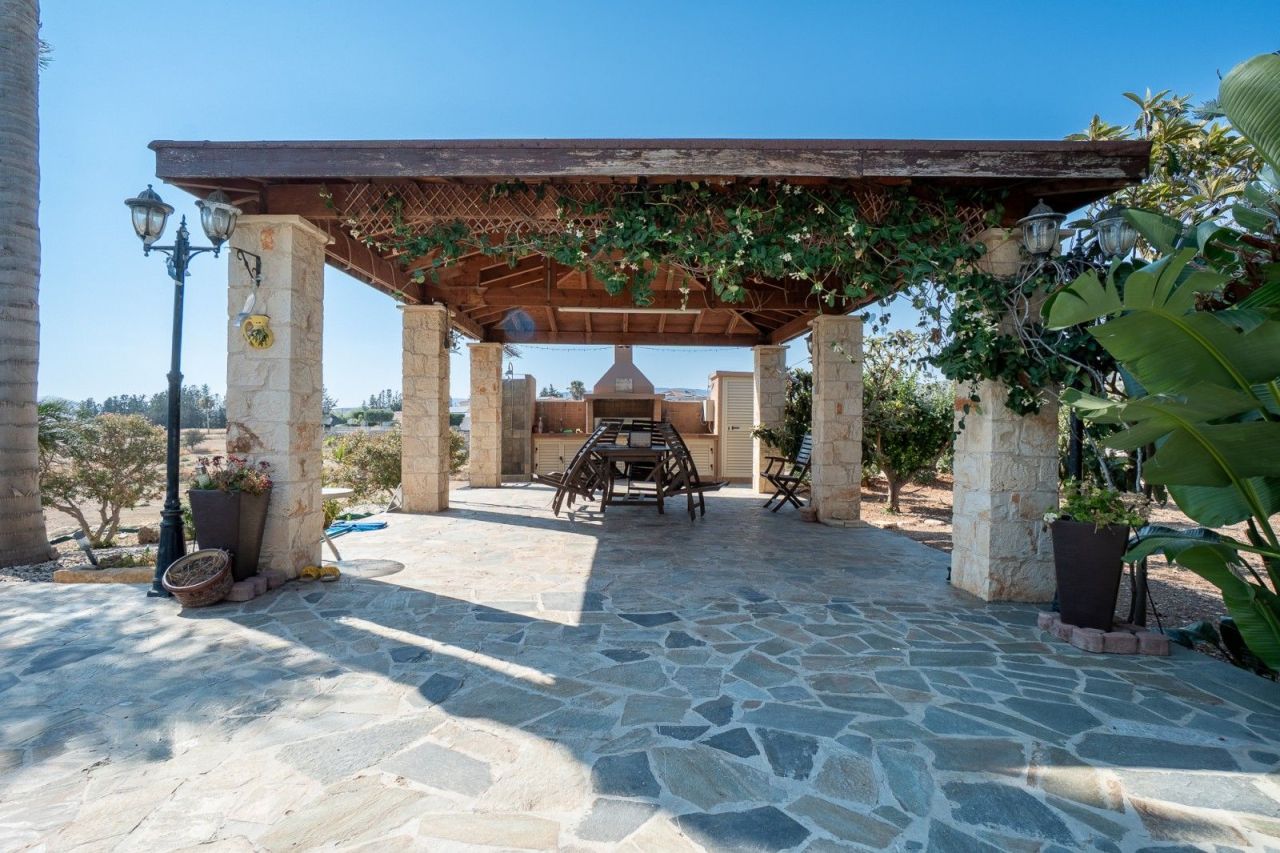 Villa en Pafos, Chipre, 360 m² - imagen 2